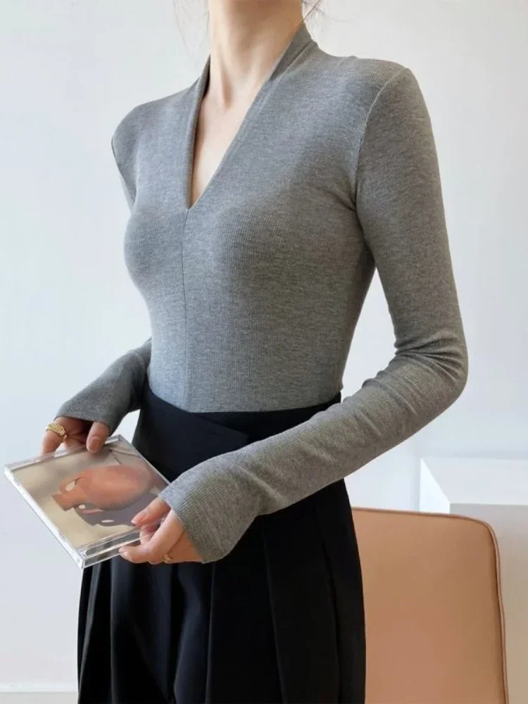V-neck Slim Shirts Long Sleeve - Beauty & Makeup Katia Di Paola recensie en prijs
