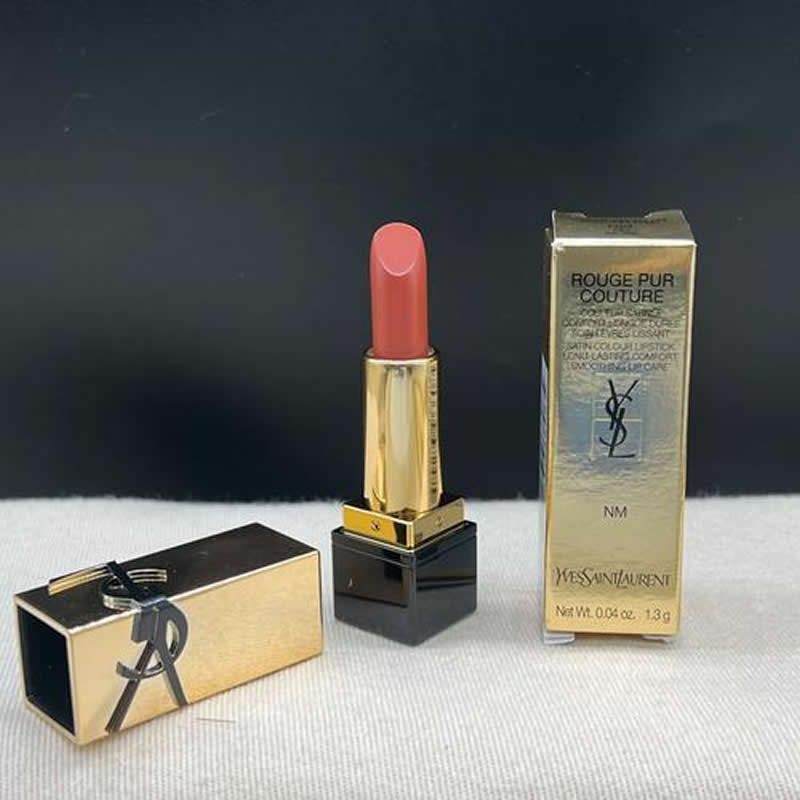 YSL Rouge Pur Couture Satin Li - Ysl Beauty Makeup recensie en prijs