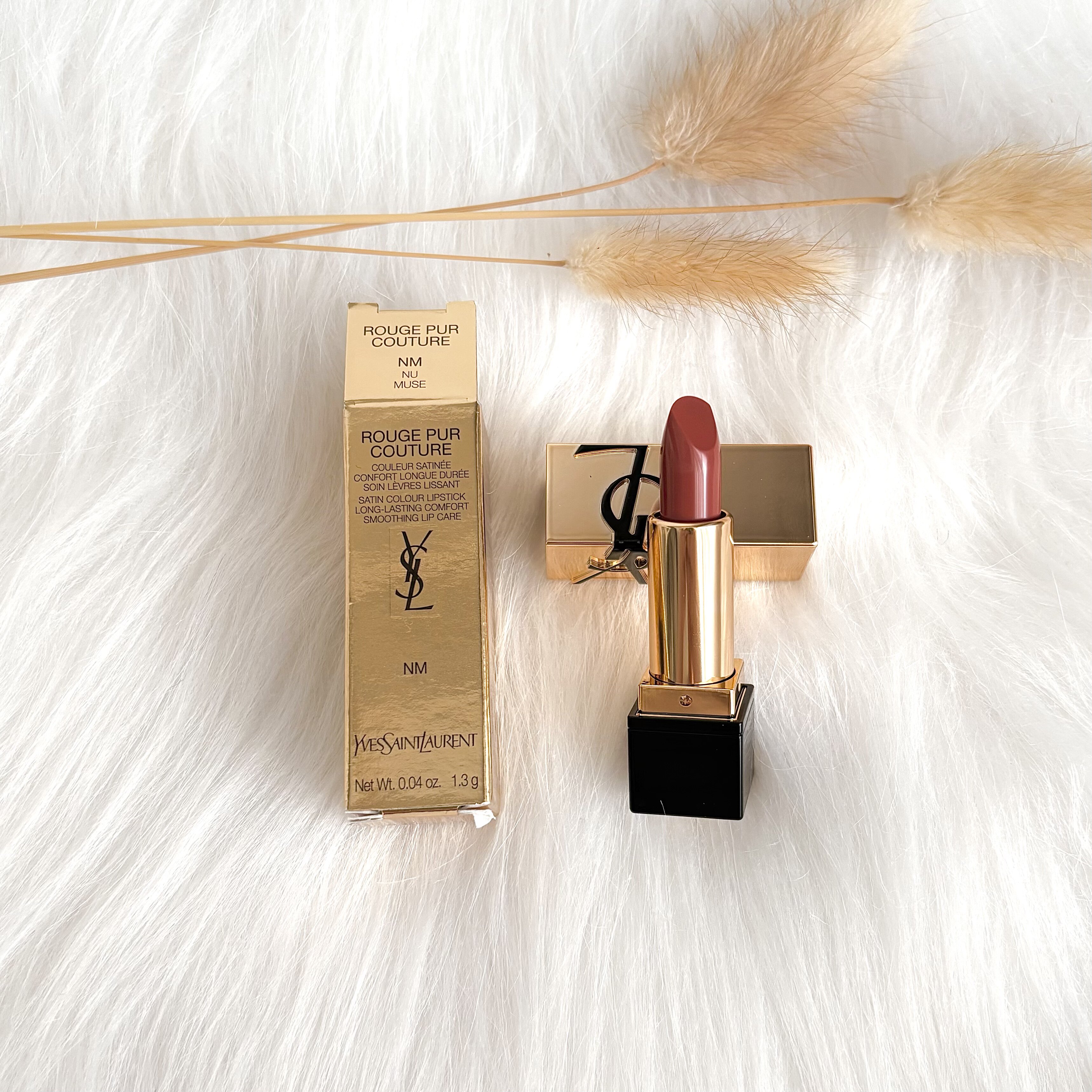 YSL Rouge Pur Couture Satin Li - Ysl Beauty Makeup recensie en prijs